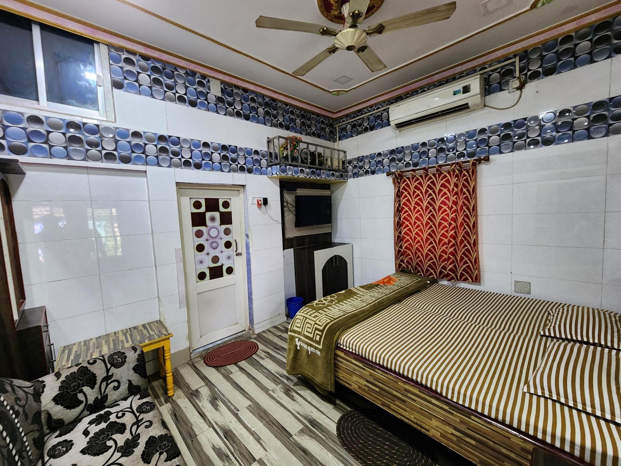 Hotel Shri Durga Baripada Екстер'єр фото
